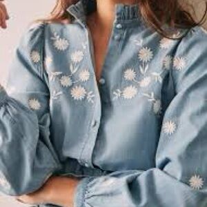 Sezane Lamie denim shirt with flower embroidery. Size 36. Never worn!